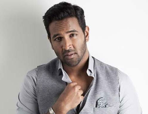 manchu vishnu,aachari america yatra,manchu vishnu movie title  మంచు విష్ణు టైటిల్ తో మళ్లీ గొడవలేనా..లేక..?